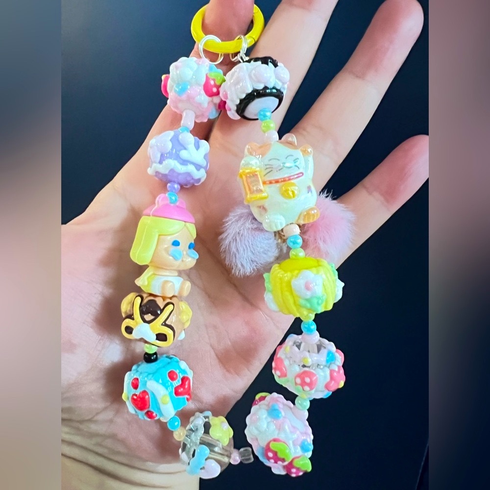 Buy 3 get 1 free ❤️❤️Colorful keychain and phone chain